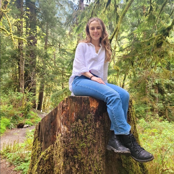 Meet your Posher, Alexandria - Picture 1 of 1